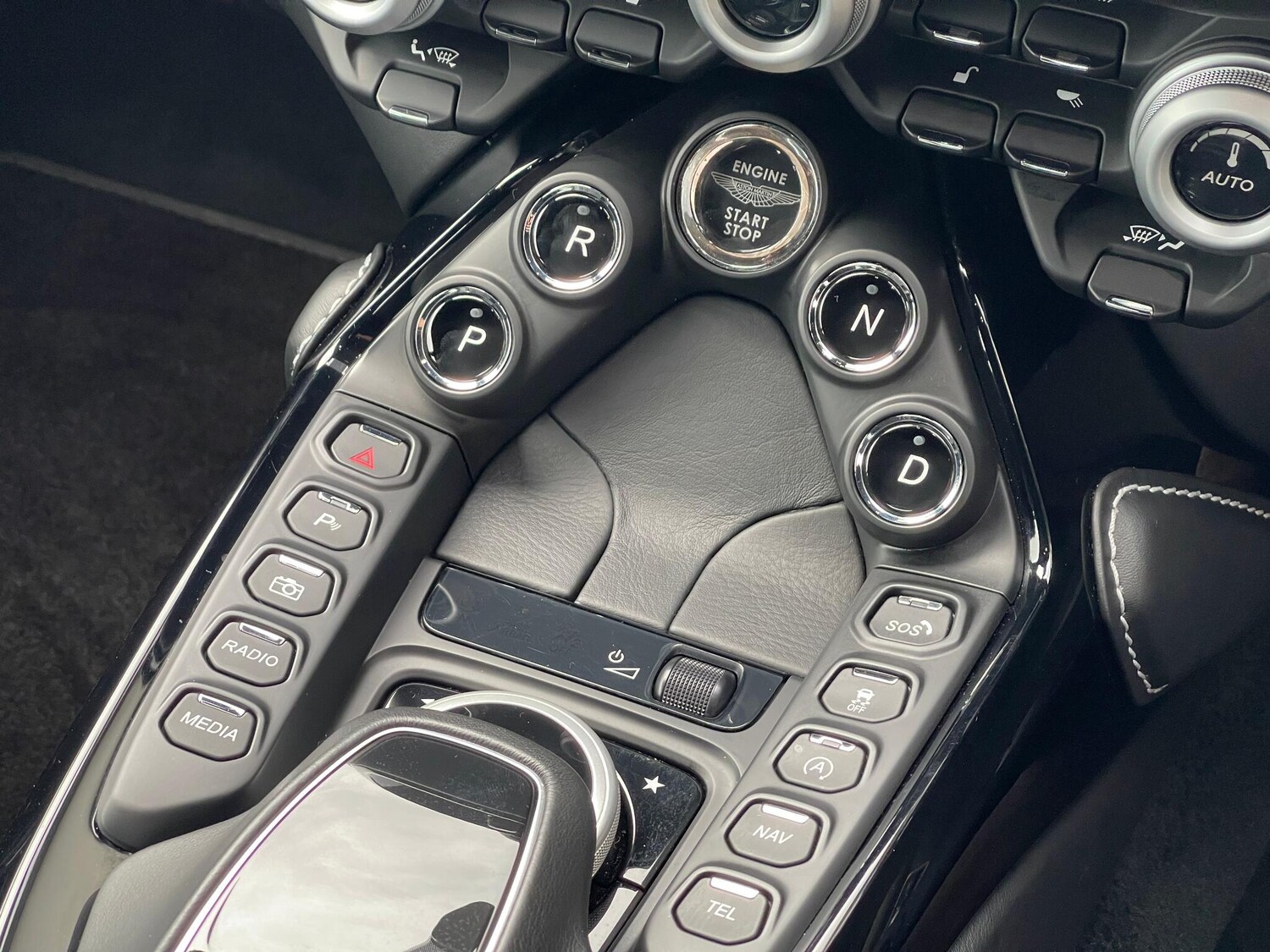 Used Aston Martin Vantage 2021 for sale - 76398212: Photo 20