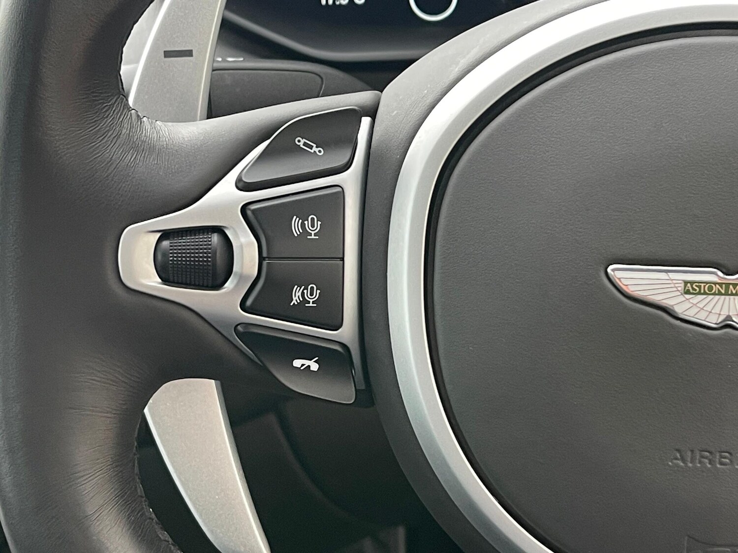 Used Aston Martin Vantage 2021 for sale - 76398212: Photo 22