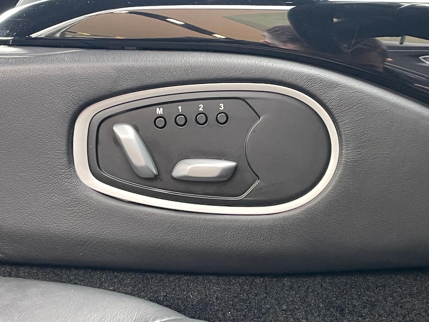 Used Aston Martin Vantage 2021 for sale - 76398212: Photo 31