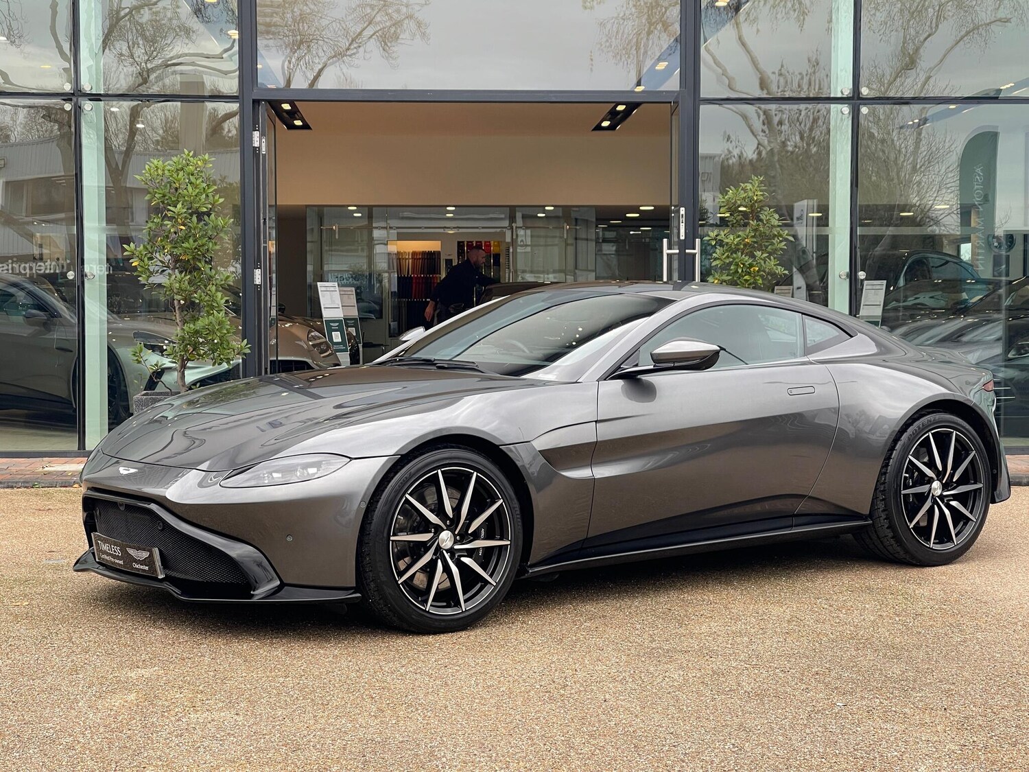 Used Aston Martin Vantage 2021 for sale - 76398212: Photo 33