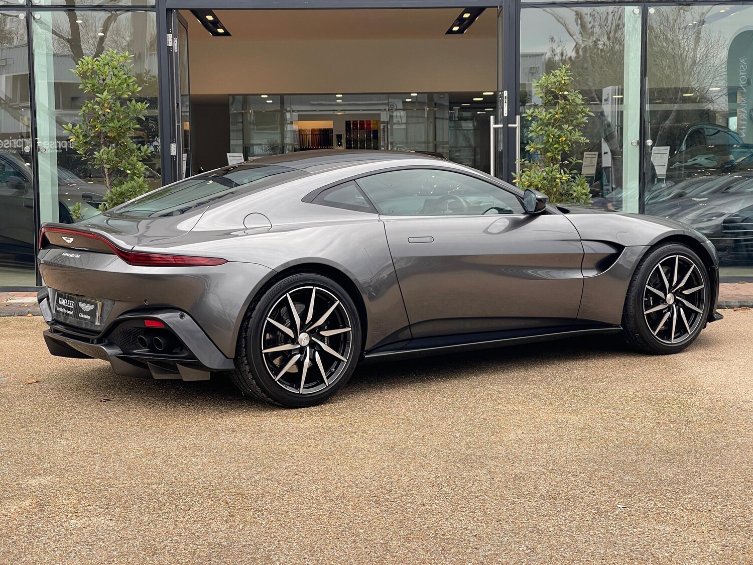 Used Aston Martin Vantage 2021 for sale - 76398212: Photo 36
