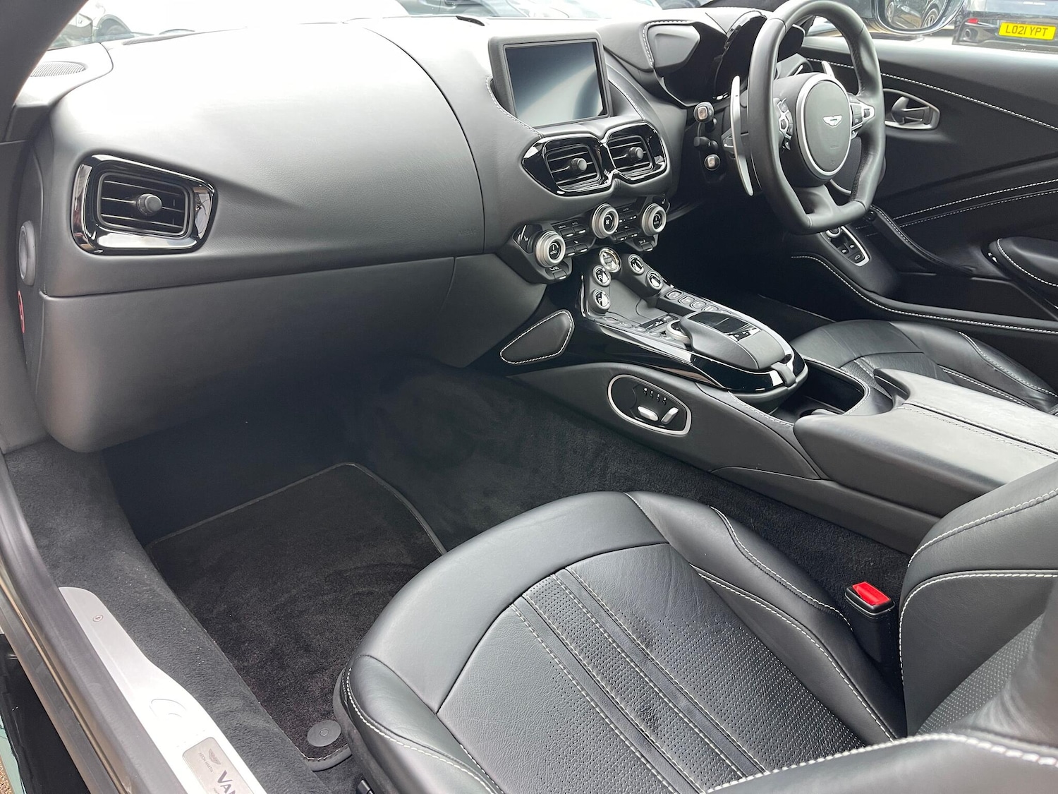 Used Aston Martin Vantage 2021 for sale - 76398212: Photo 41