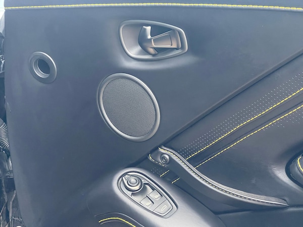 Used Aston Martin Vantage 2022 for sale - 76294632: Photo 25