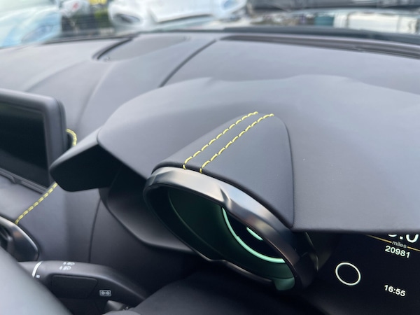 Used Aston Martin Vantage 2022 for sale - 76294632: Photo 37