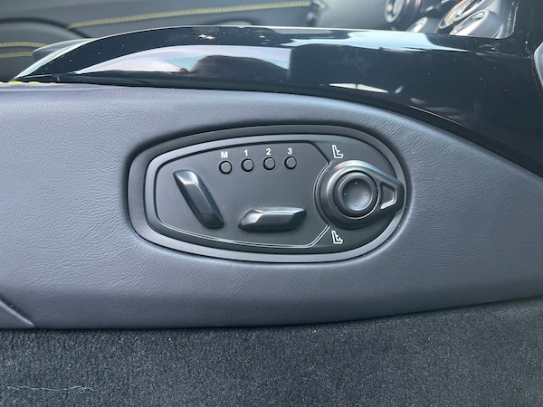 Used Aston Martin Vantage 2022 for sale - 76294632: Photo 39