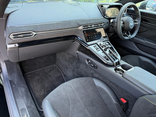 Used Aston Martin Vantage 2025 for sale - 75224464: Photo 26