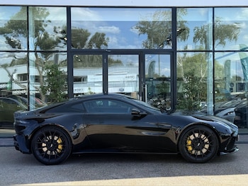 Used Aston Martin Vantage 2025 for sale - 75224464: Photo