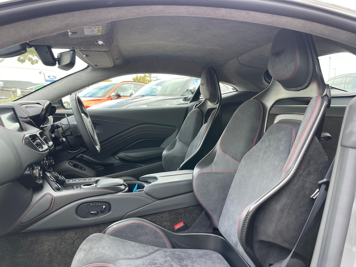 Used Aston Martin Vantage 2022 for sale - 76295002: Photo 12