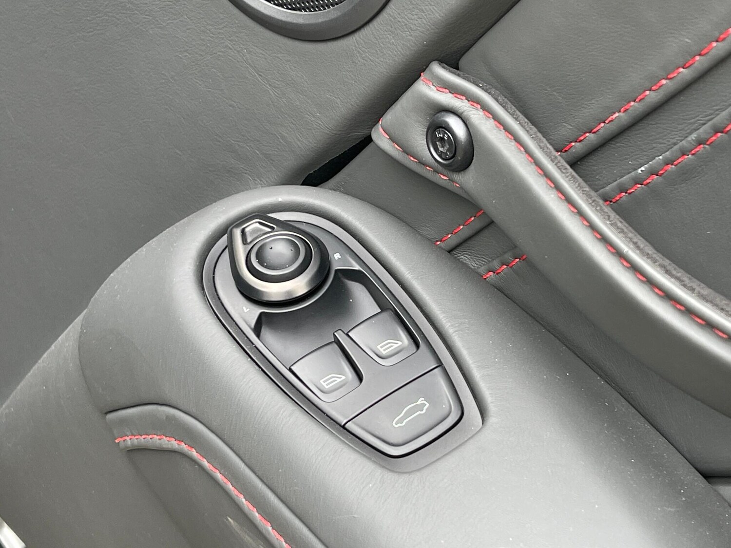 Used Aston Martin Vantage 2022 for sale - 76295002: Photo 58