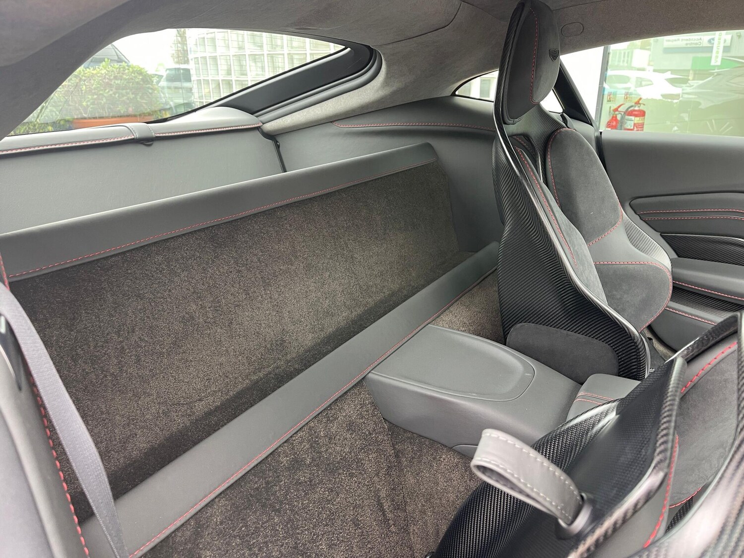 Used Aston Martin Vantage 2022 for sale - 76295002: Photo 61