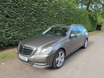 Used Mercedes-Benz E-Class 2011 for sale - 76042848: Photo