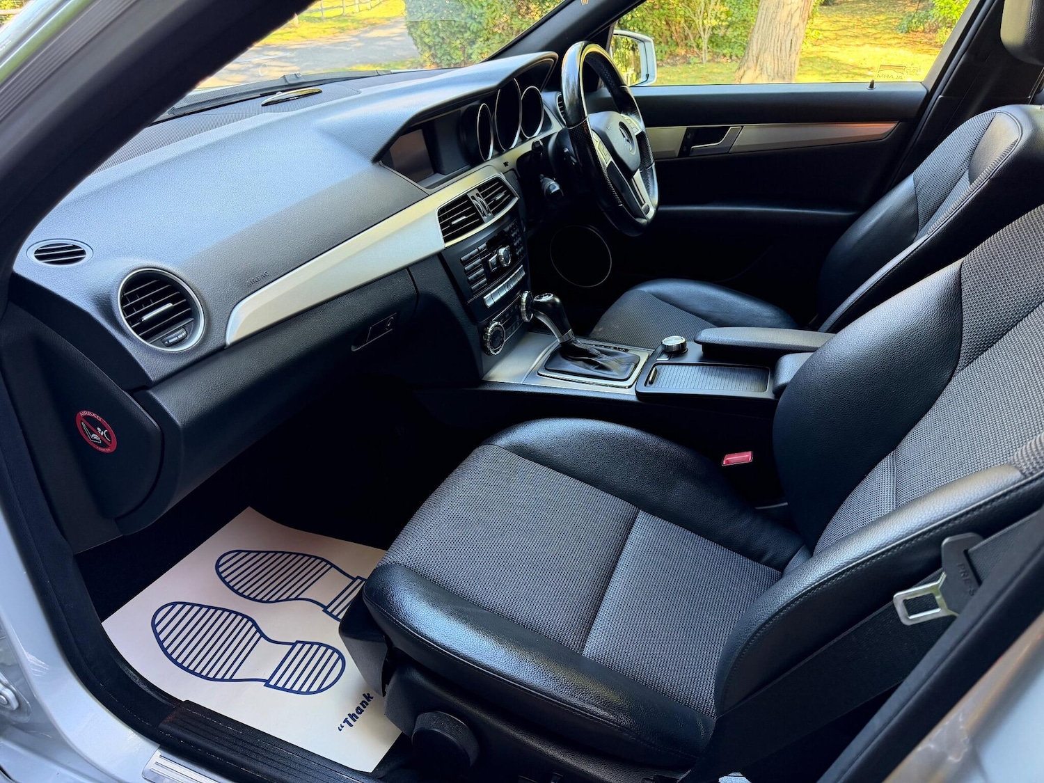 Used Mercedes-Benz C Class 2012 for sale - 76084718: Photo 2