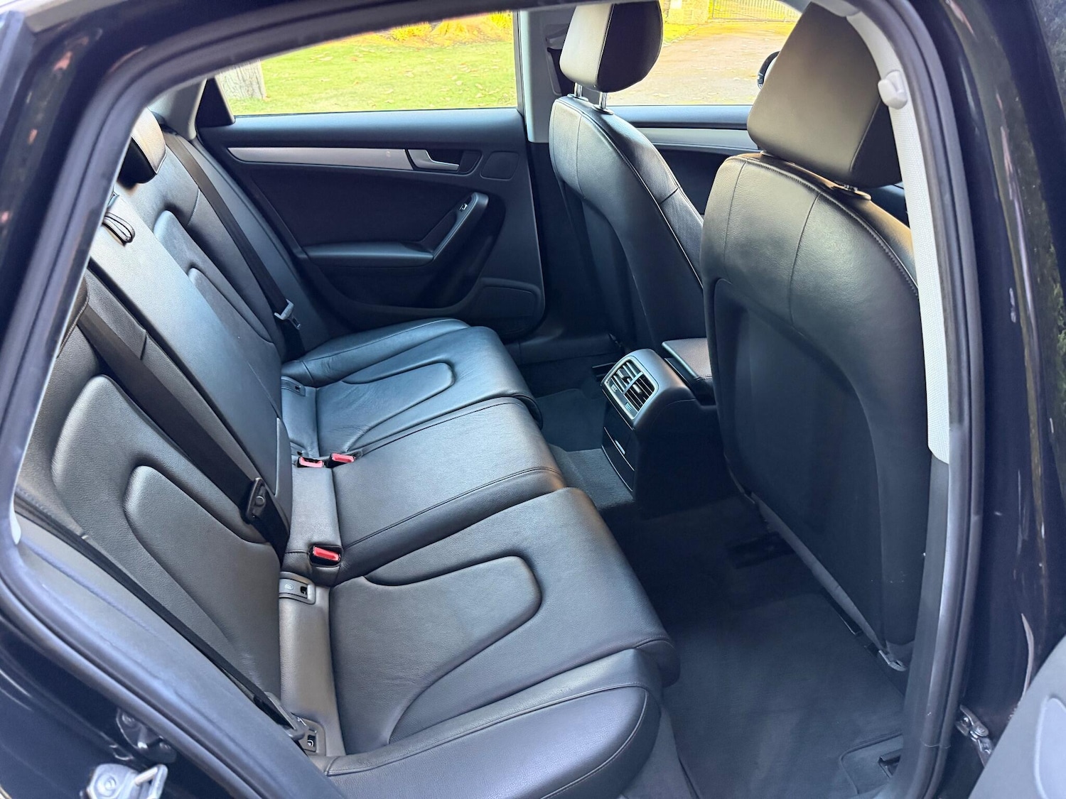 Used Audi A4 2014 for sale - 76658759: Photo 11