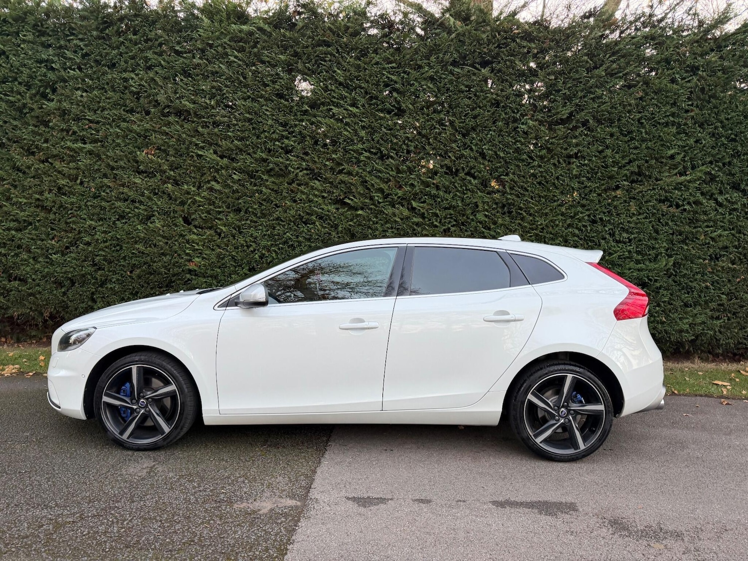 Used Volvo V40 2015 for sale - 76608253: Photo 11