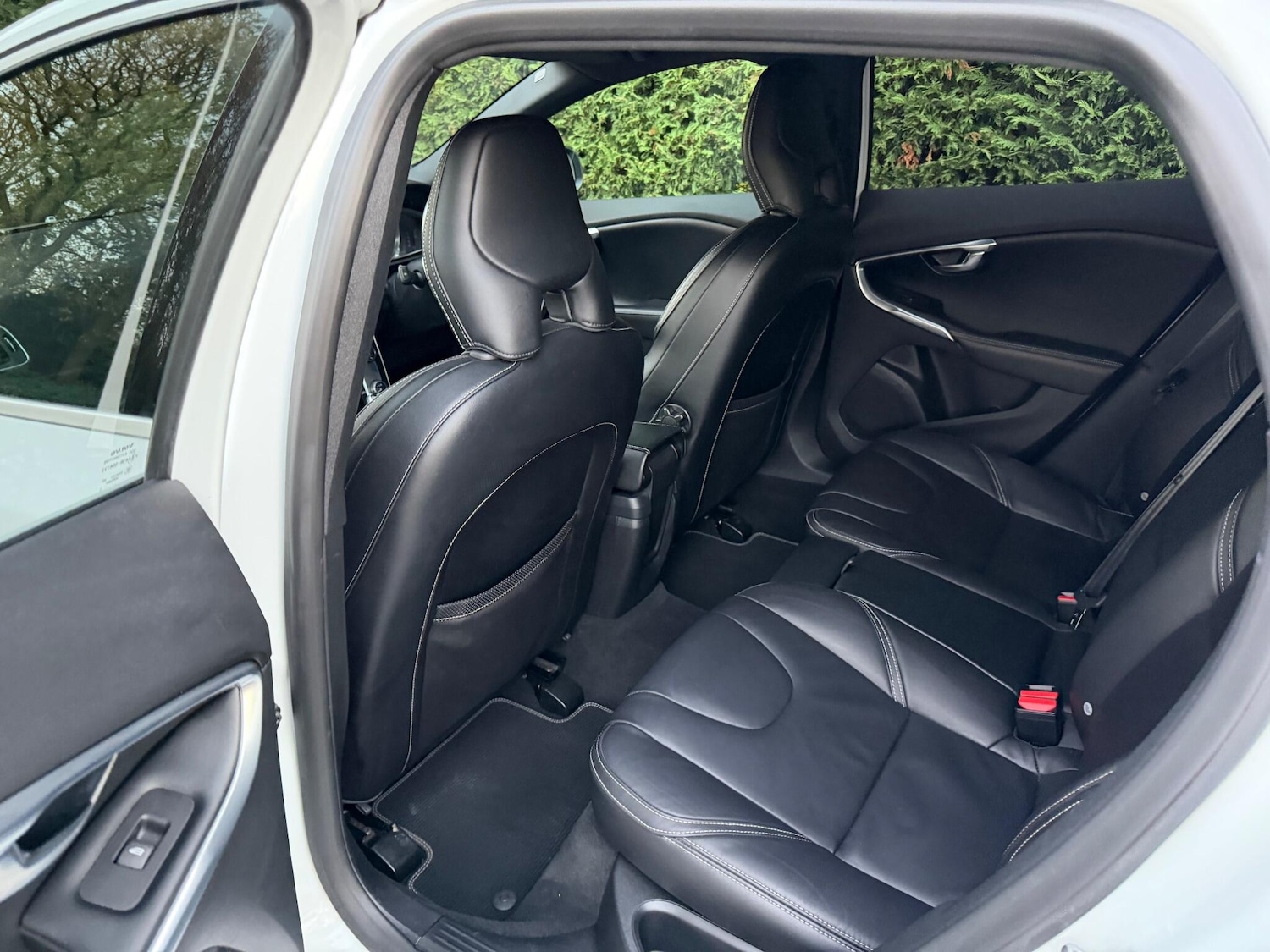 Used Volvo V40 2015 for sale - 76608253: Photo 15