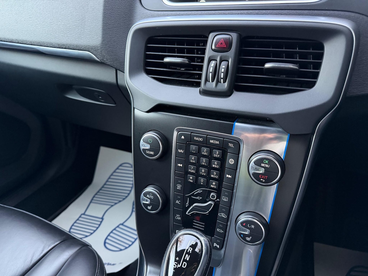 Used Volvo V40 2015 for sale - 76608253: Photo 16