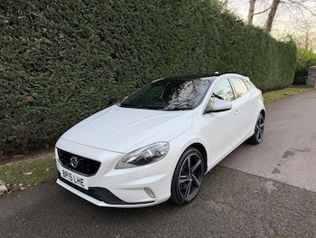 2015 (15) - D3 [4 Cyl 150] R DESIGN Lux Nav 5dr Geartronic