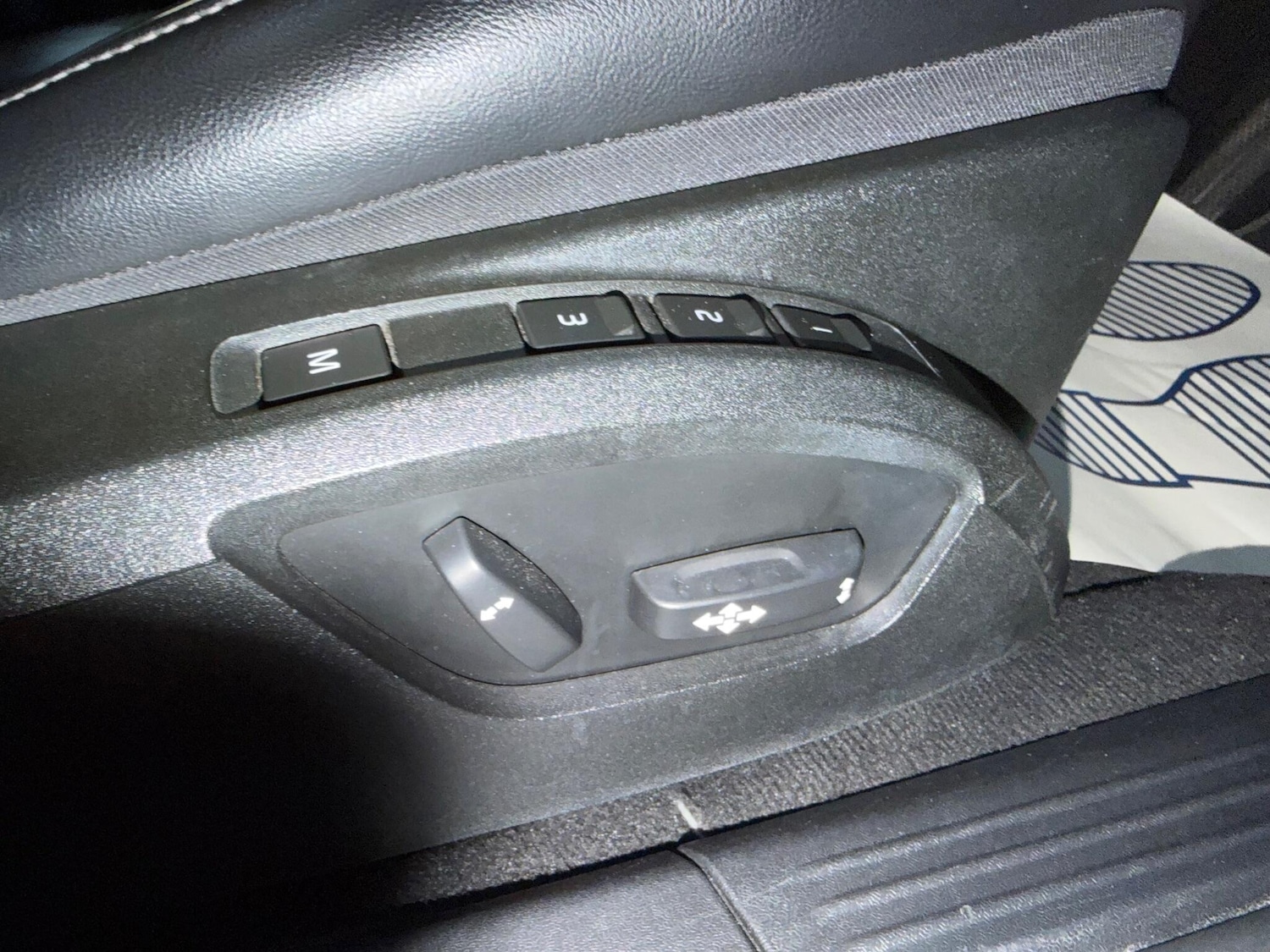 Used Volvo V40 2015 for sale - 76608253: Photo 21