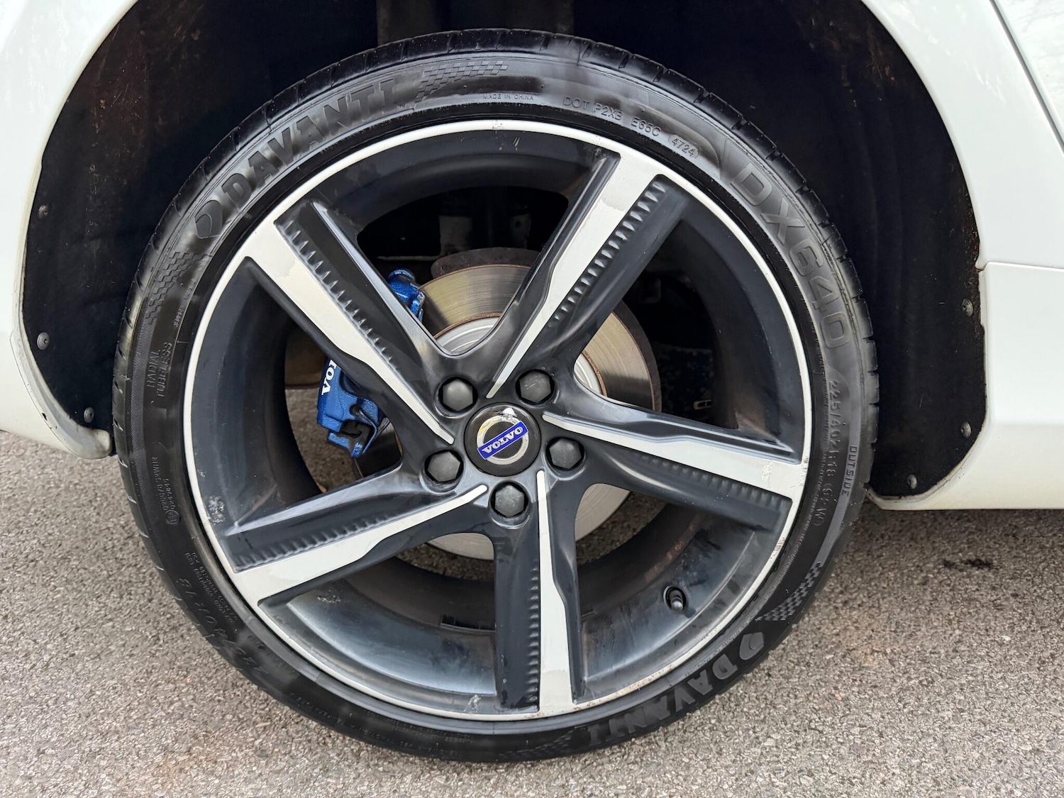 Used Volvo V40 2015 for sale - 76608253: Photo 25