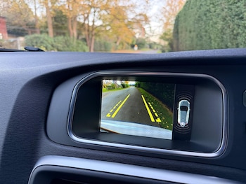 Used Volvo V40 2015 for sale - 76608253: Photo