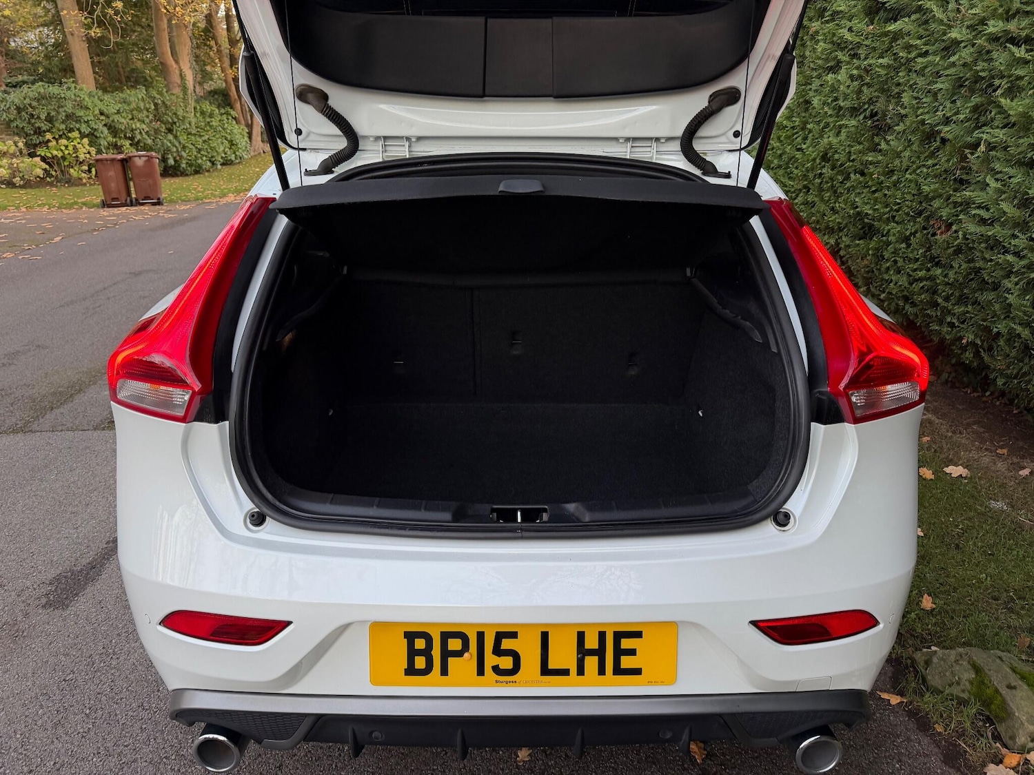 Used Volvo V40 2015 for sale - 76608253: Photo 9