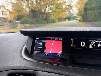 Used Renault Grand Scenic 2015 for sale - 76472931: Photo