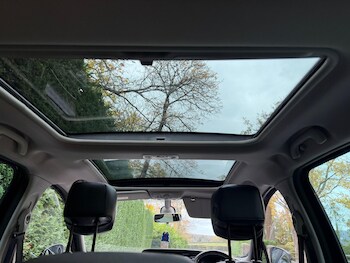 Used Renault Grand Scenic 2015 for sale - 76472931: Photo