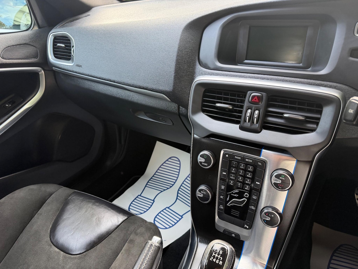 Used Volvo V40 2016 for sale - 76152472: Photo 15