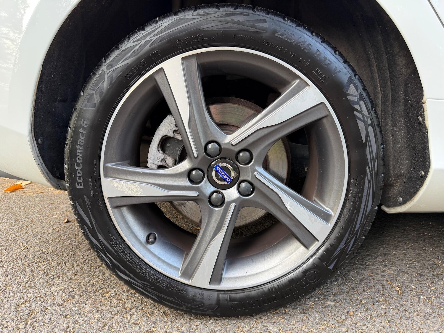 Used Volvo V40 2016 for sale - 76152472: Photo 22