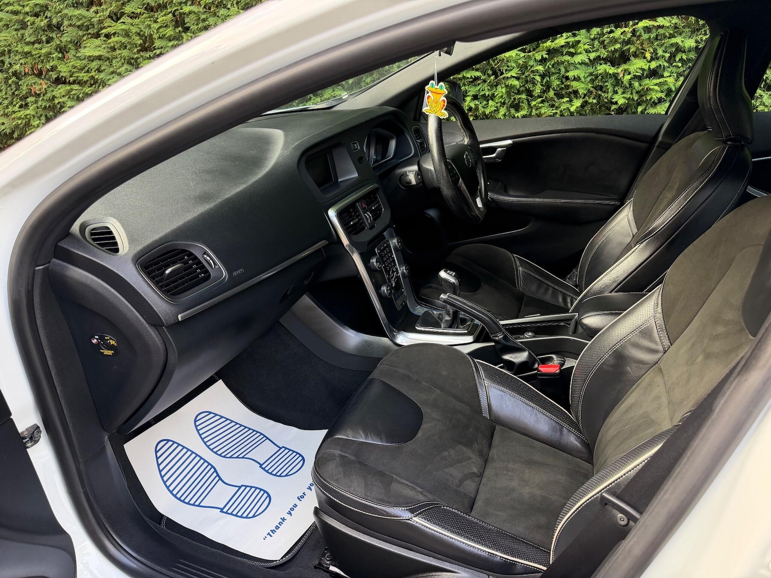 Used Volvo V40 2016 for sale - 76152472: Photo 3