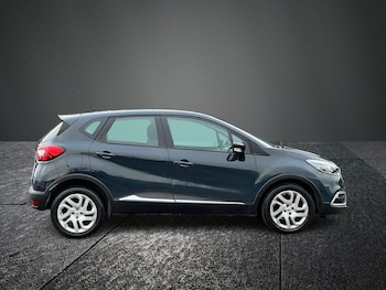 Used Renault Captur 2017 for sale - 78611700: Photo