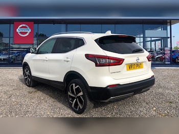 Used Nissan Qashqai 2017 for sale - 77405606: Photo