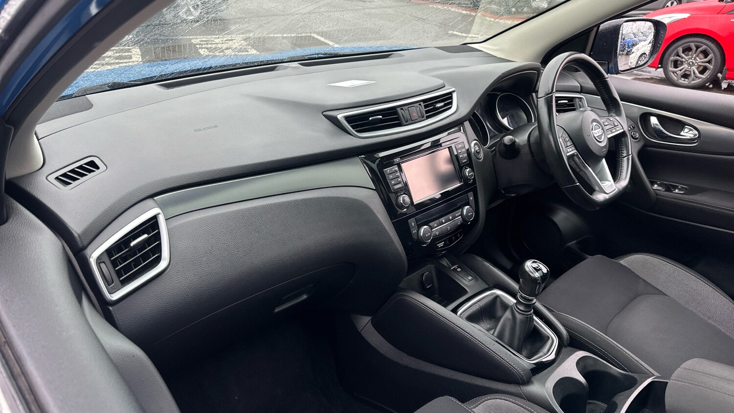 Used Nissan Qashqai 2017 for sale - 77323849: Photo 9