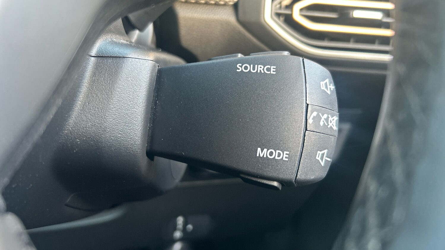 Used Dacia Sandero Stepway 2024 for sale - 76577066: Photo 23