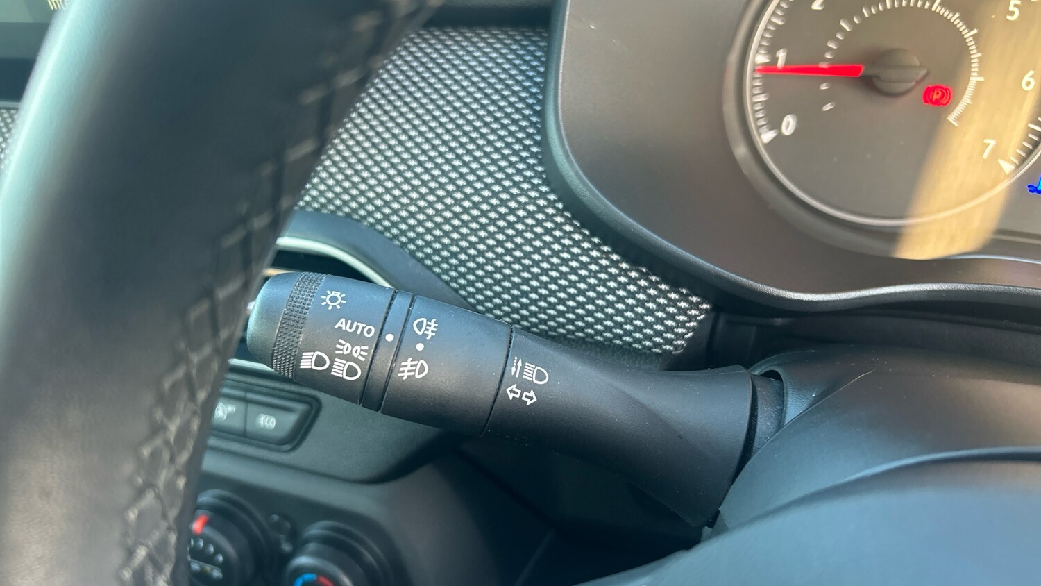 Used Dacia Sandero Stepway 2024 for sale - 76577066: Photo 27