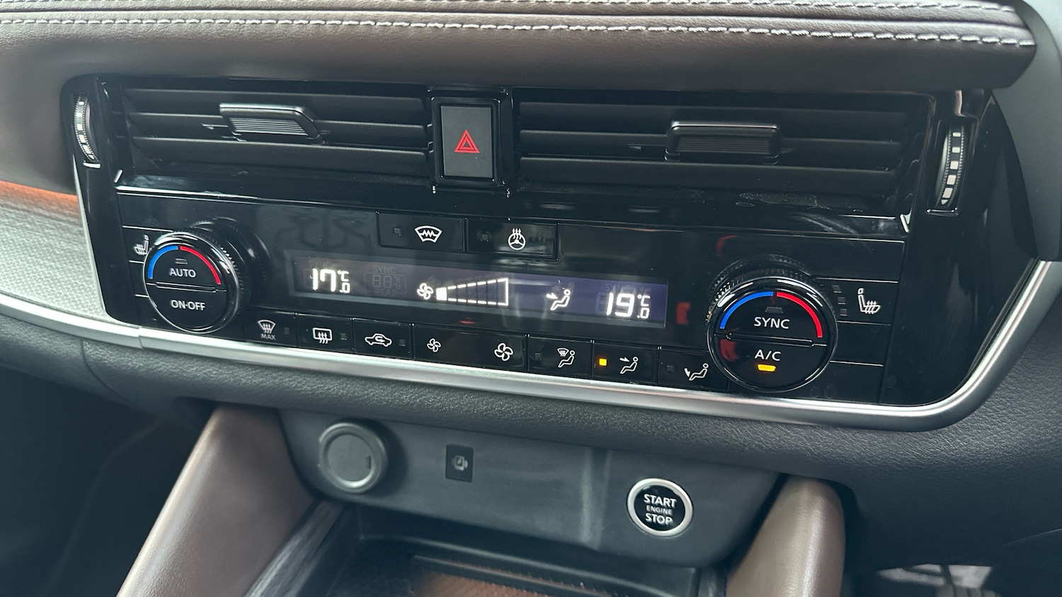 Used Nissan Qashqai 2024 for sale - 77046113: Photo 28