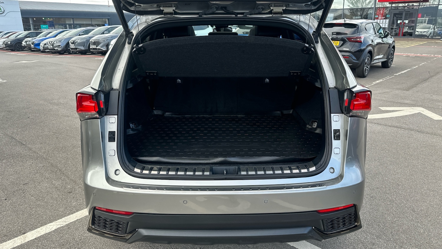 Used Lexus NX 2020 for sale - 76192434: Photo 4