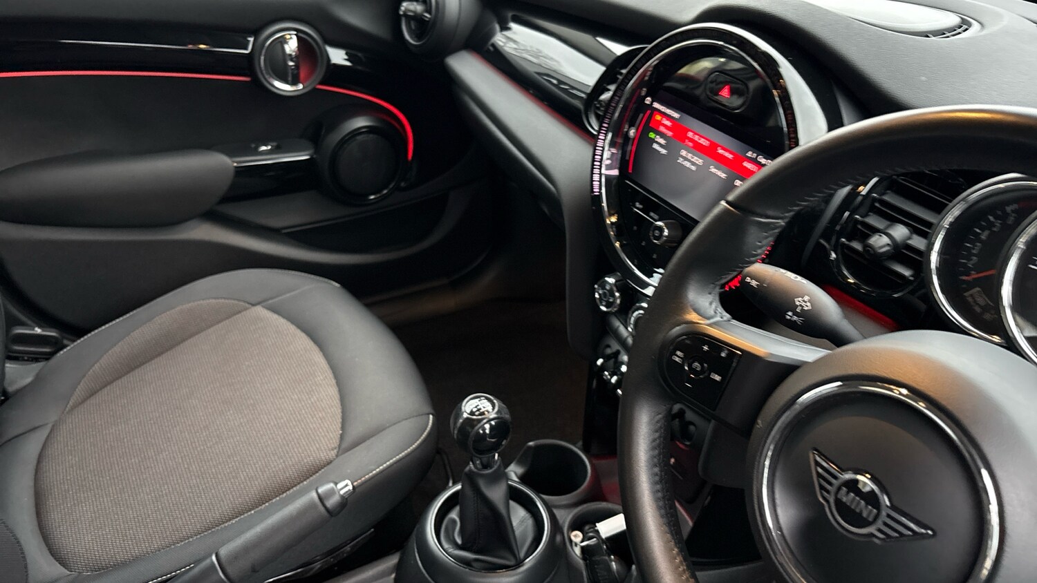 Used MINI Hatch 2021 for sale - 77830456: Photo 14