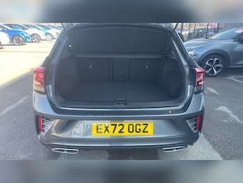 Used Volkswagen T-Roc 2023 for sale - 77759129: Photo