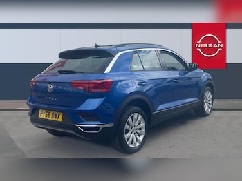 Used Volkswagen T-Roc 2019 for sale - 78566220: Photo
