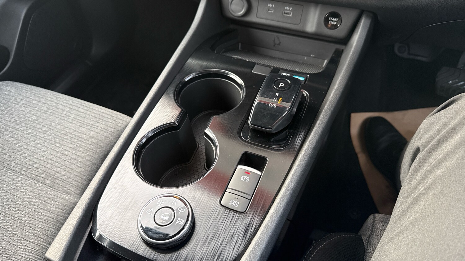 Used Nissan X-Trail 2024 for sale - 76504880: Photo 31