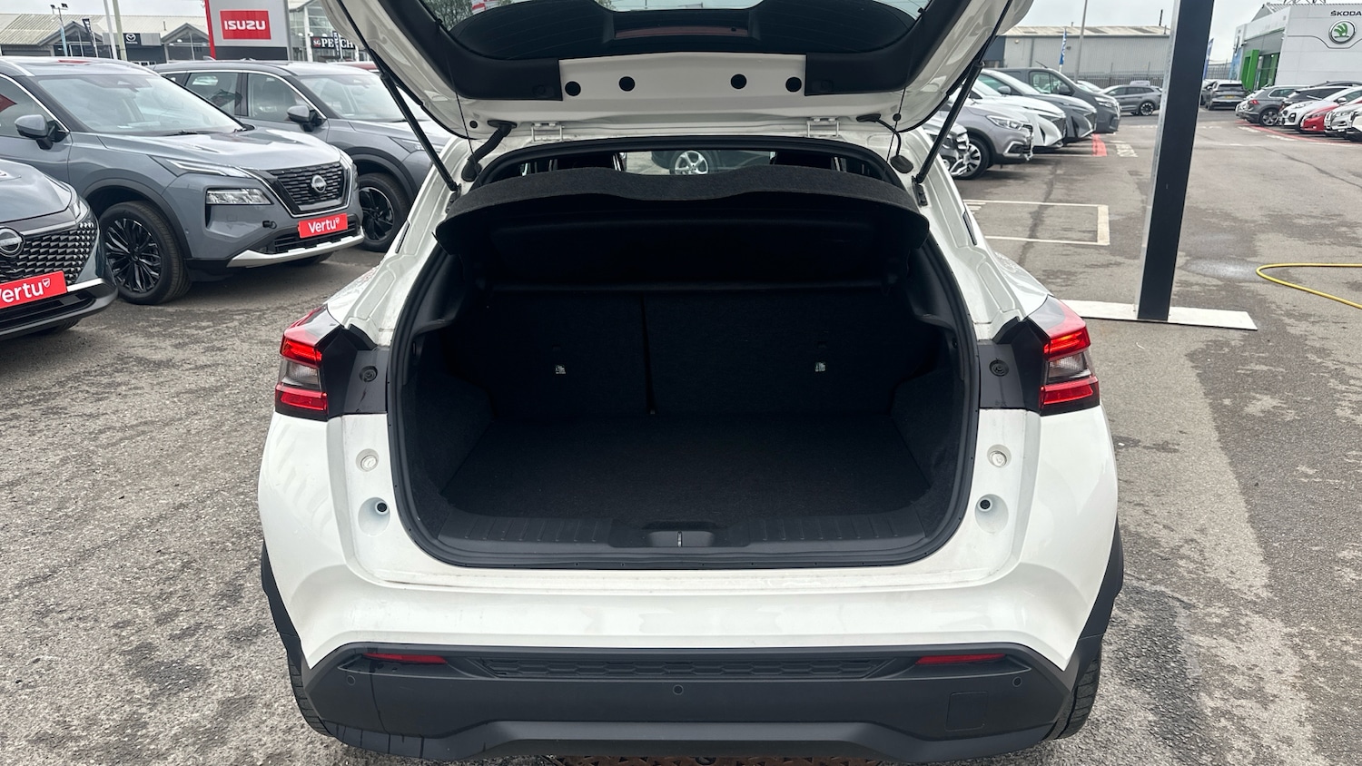 Used Nissan Juke 2023 for sale - 76209248: Photo 4