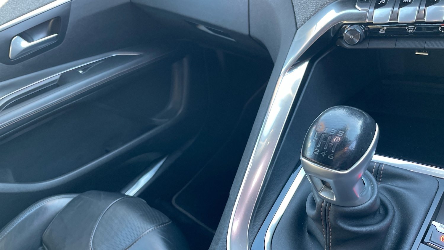 Used Peugeot 3008 2017 for sale - 76553702: Photo 14