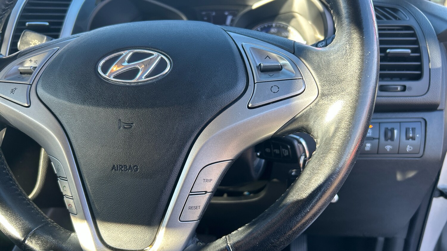 Used Hyundai Ix20 2017 for sale - 76402333: Photo 24