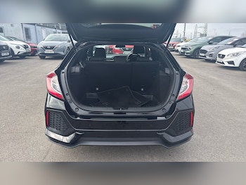 Used Honda Civic 2018 for sale - 77931542: Photo