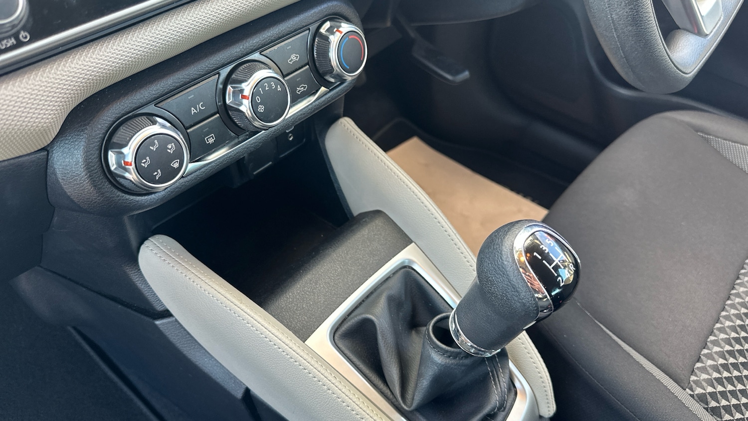 Used Nissan Micra 2019 for sale - 76344532: Photo 13