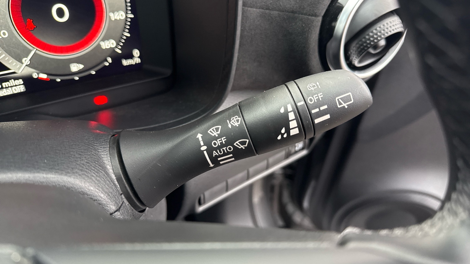 Used Nissan Juke 2024 for sale - 77420118: Photo 29