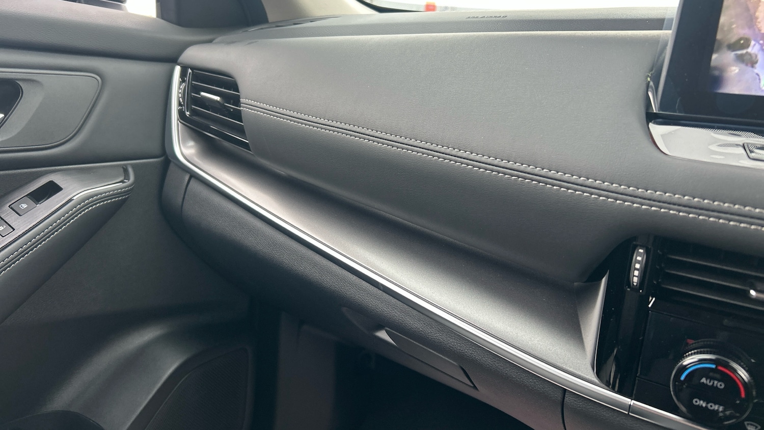 Used Nissan X-Trail 2025 for sale - 77001774: Photo 42