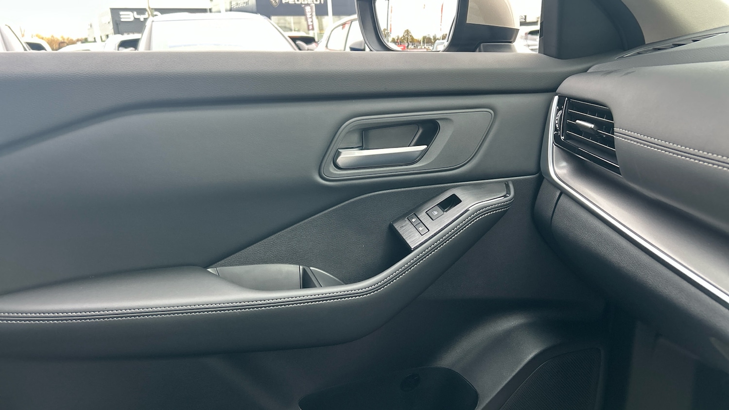 Used Nissan X-Trail 2025 for sale - 77001774: Photo 43