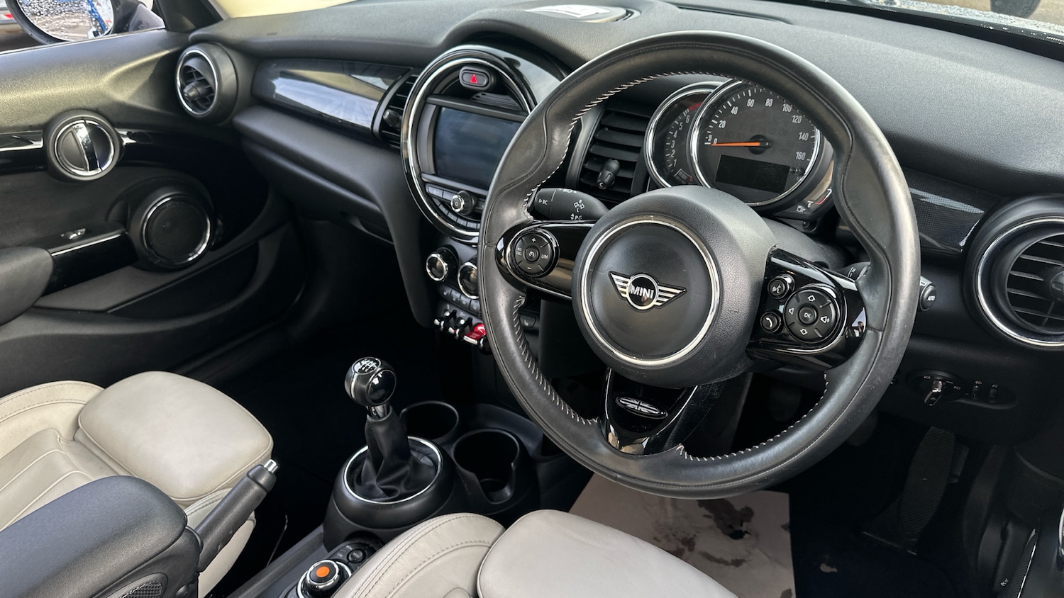 Used MINI Hatch 2019 for sale - 77105178: Photo 11